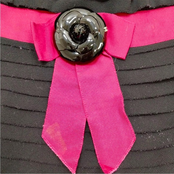 Chanel: Camellia Flower Bow Ribbon Tie Wool Dress (RARE) - Picture 13 of 16